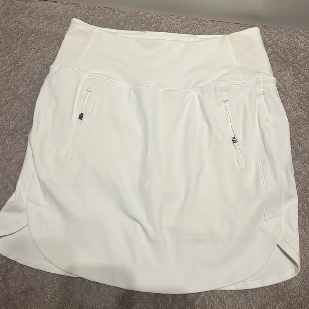 Athleta Fairway Golf Skort 18”, size Small